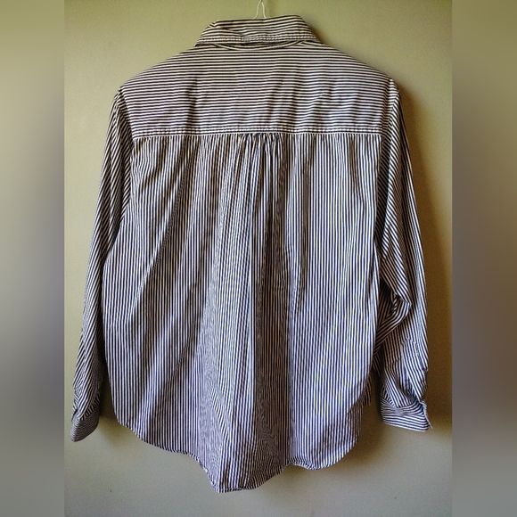 LIKE NEW Vtg Stefano World Wide Floral Embroidered Pocket Button Down Top - Picture 4 of 4